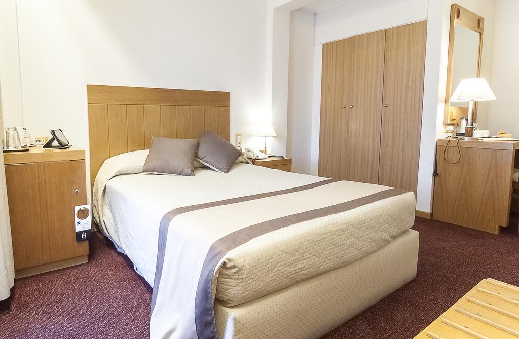 Hotel Ilissos Ateny Zewnętrze zdjęcie